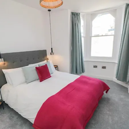 The Salthouse 2 *